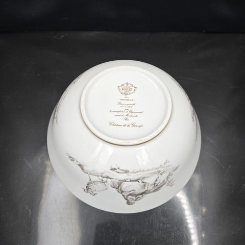 Bernardaud, Large Salad Bowl Pastorale Collection in Grisaille Limoges