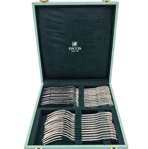 - Ercuis - 24-piece Vendôme shell fish set in silver-plated metal.