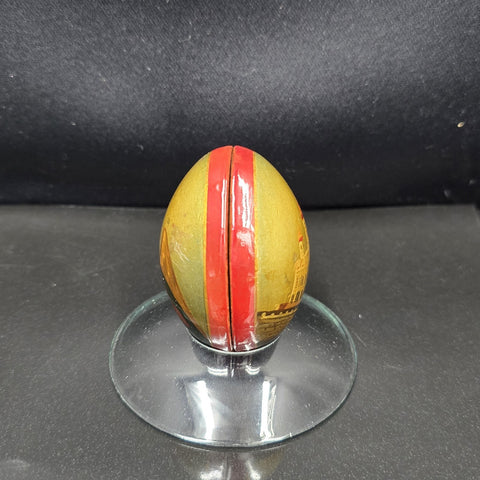 Antique papier-mâché egg carton. Russia, 19th century. Lukutin? Vyshniakov?