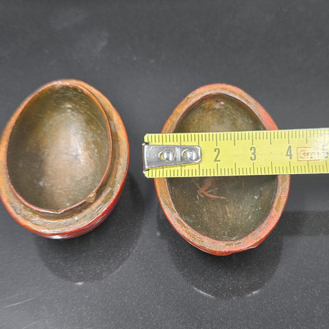 Antique papier-mâché egg carton. Russia, 19th century. Lukutin? Vyshniakov?