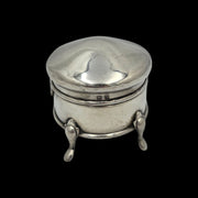 - Levi &amp; Salaman - Small English Box in Solid Silver.