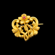 Belle Petite Broche En Or, Style Art Nouveau.