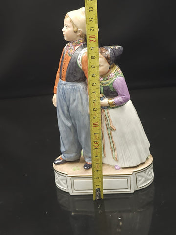 2 Figurines Royal Copenhagen N° 12106 et 12105 Carl Martin Hansen