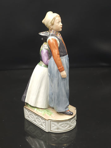 2 Figurines Royal Copenhagen N° 12106 et 12105 Carl Martin Hansen